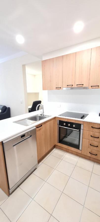 Ramada By Wyndham Brisbane Windsor 호텔 외부 사진