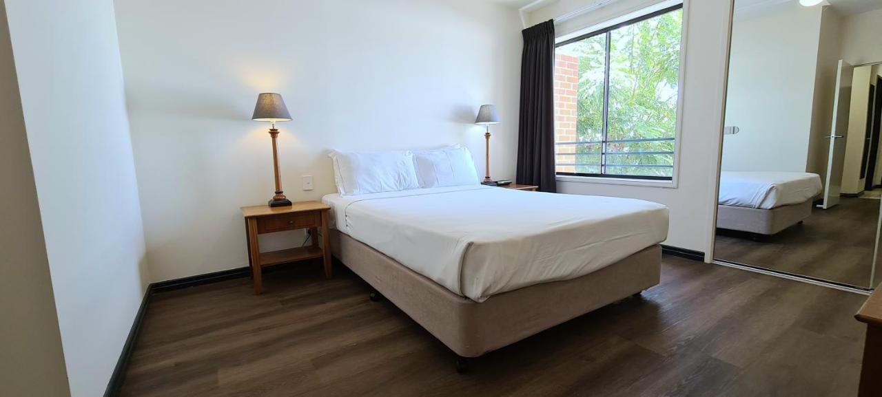 Ramada By Wyndham Brisbane Windsor 호텔 외부 사진