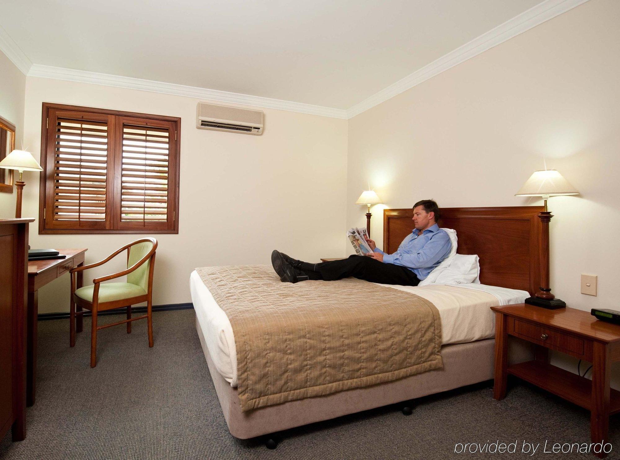 Ramada By Wyndham Brisbane Windsor 호텔 객실 사진