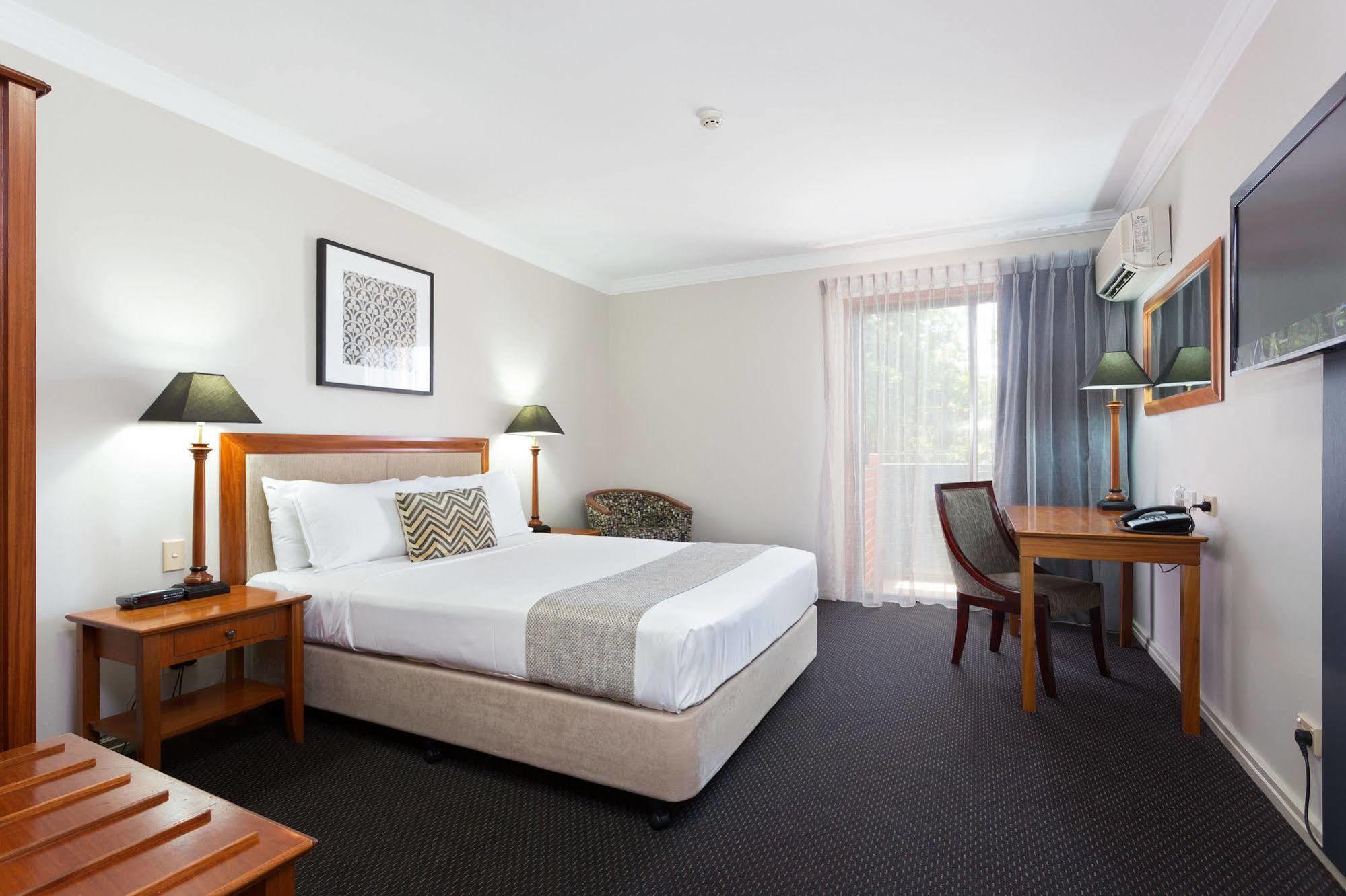 Ramada By Wyndham Brisbane Windsor 호텔 외부 사진