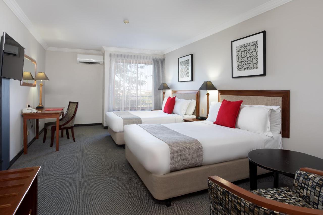 Ramada By Wyndham Brisbane Windsor 호텔 외부 사진